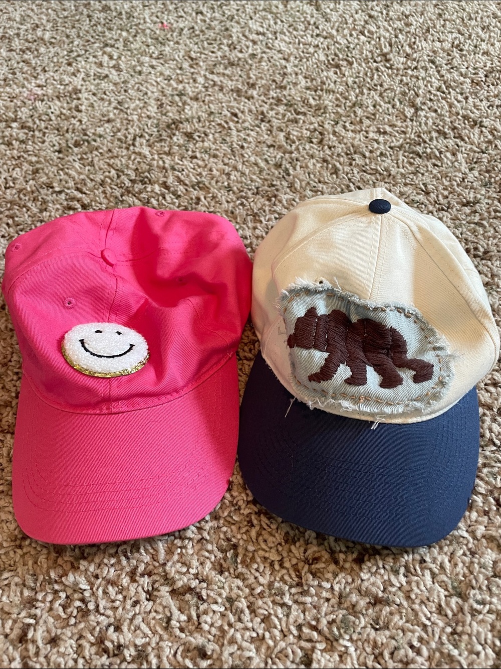 Set of 2 adjustable baseball caps KP Logo Cream Cotton Hat hot pink smiley face